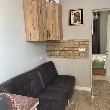 Apartments On Bakradze Тбилиси Экстерьер фото
